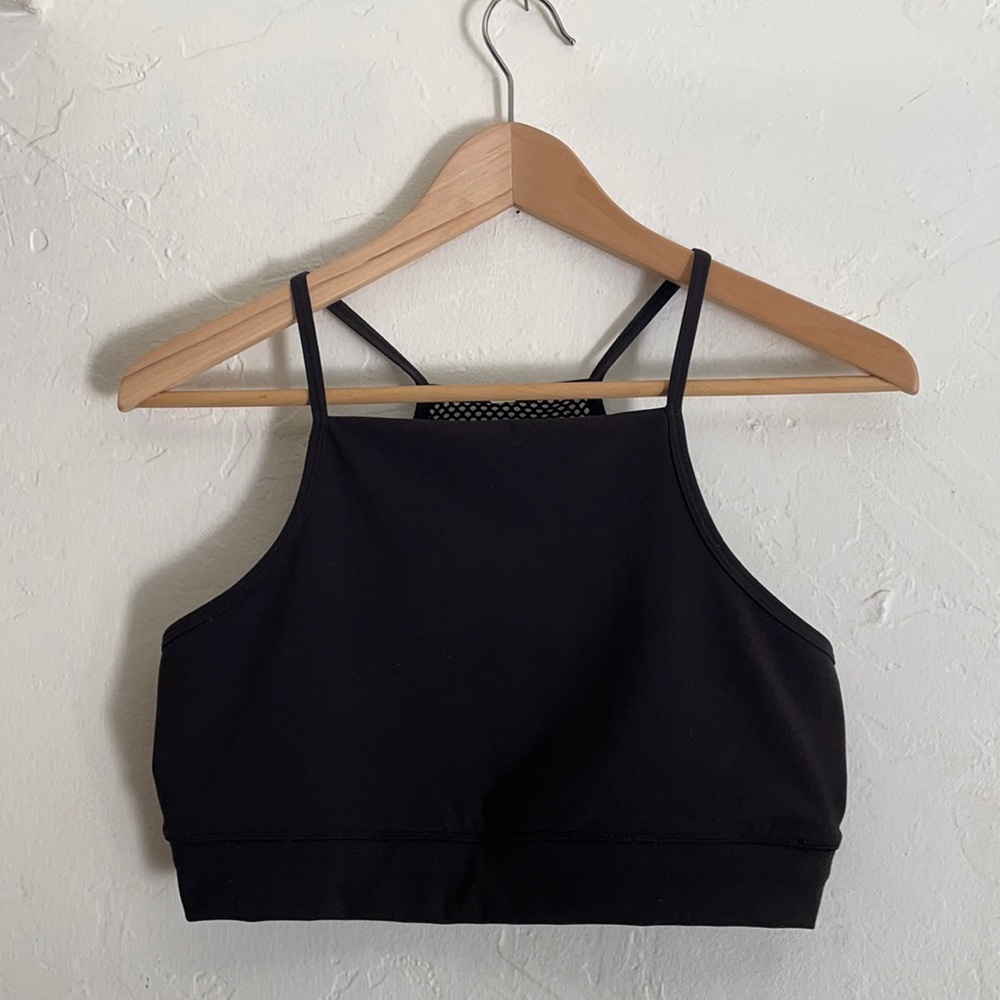 Black Vuori yoga top